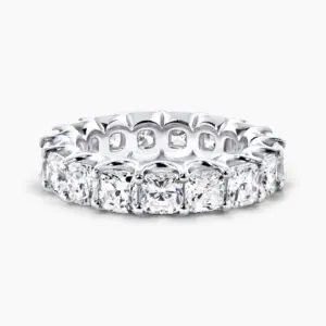 Platinum cushion cut diamonds ring