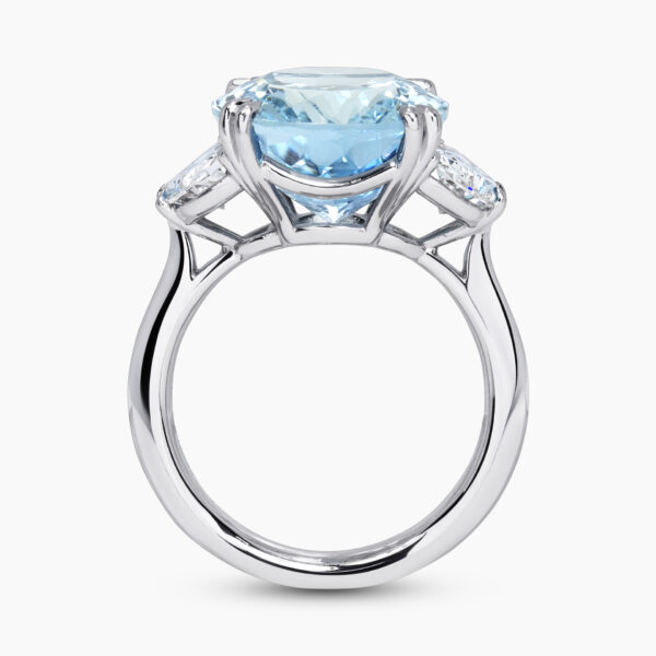 18ct white gold 8.85ct oval aquamarine and diamond ring - Image 3