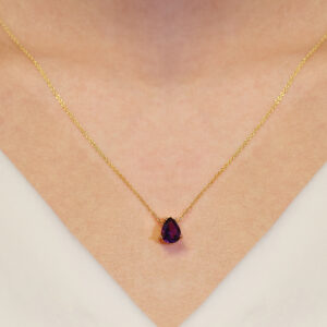 18ct yellow gold pear shape amethyst claw set necklace