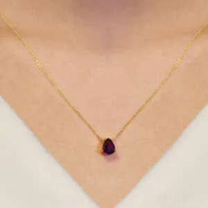 18ct yellow gold pear shape amethyst claw set necklace