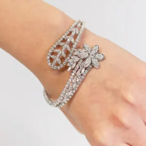 18ct White Gold Diamond Flower Design Bracelet