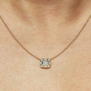 18ct yellow gold emerald cut diamond necklace