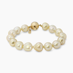 Golden South Sea pearls bracelet ended with an 18ct yellow gold ball clasp from the Carmela Cerrone Collection