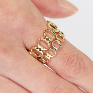 18ct yellow gold ‘O’ ring from the Iconica Collection