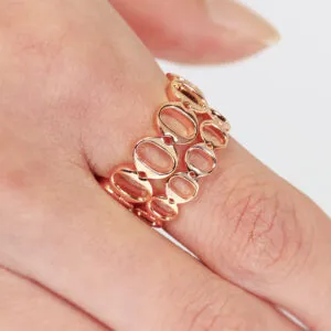 18ct rose gold ‘O’ ring from the Iconica Collection